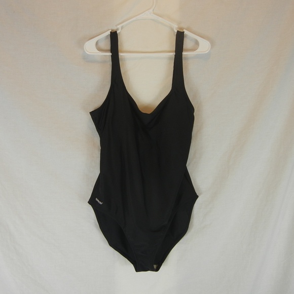 speedo swimsuit size 18